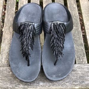 Fitflop confetti bead, black flip flop, size 11